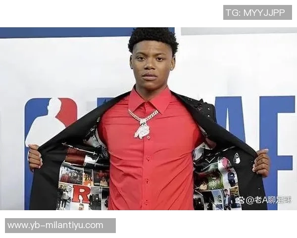 火记辟谣杜兰特并未喷贝利实际上是对替补席科利尔发火 火记辟谣杜兰特并未喷贝利实际上是对替补席科利尔发火